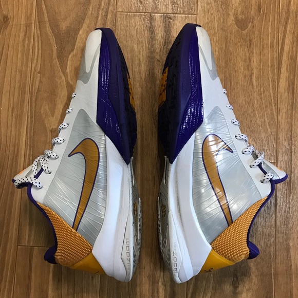 SOLD kobe zoom V - lakers home colorway - Picture 7 of 7